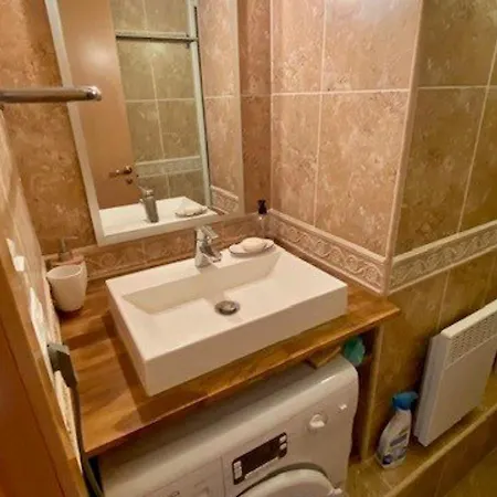 Апартаменты F2 A Amelie-les-bains Avec Parking, Ascenseur Et Equipements Complets - Fr-1-703-24 *
