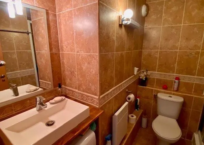 Apartamento F2 à Amélie-les-bains Avec Parking, Ascenseur Et équipements Complets - Fr-1-703-24 Amélie-les-Bains-Palalda